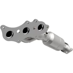 MagnaFlow 52431 OEM Grade Manifold Catalytic Converter 52431 for Toyota 4Runner & FJ Cruiser