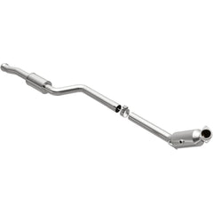 MagnaFlow 5561916 Direct-Fit Catalytic Converter 5561916 for Mercedes-Benz C300/C350/E350 (2008-2011)