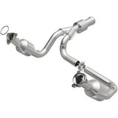 MagnaFlow 5582617 Direct-Fit Catalytic Converter 5582617 for 2015-2016 Cadillac Escalade, GMC Yukon XL