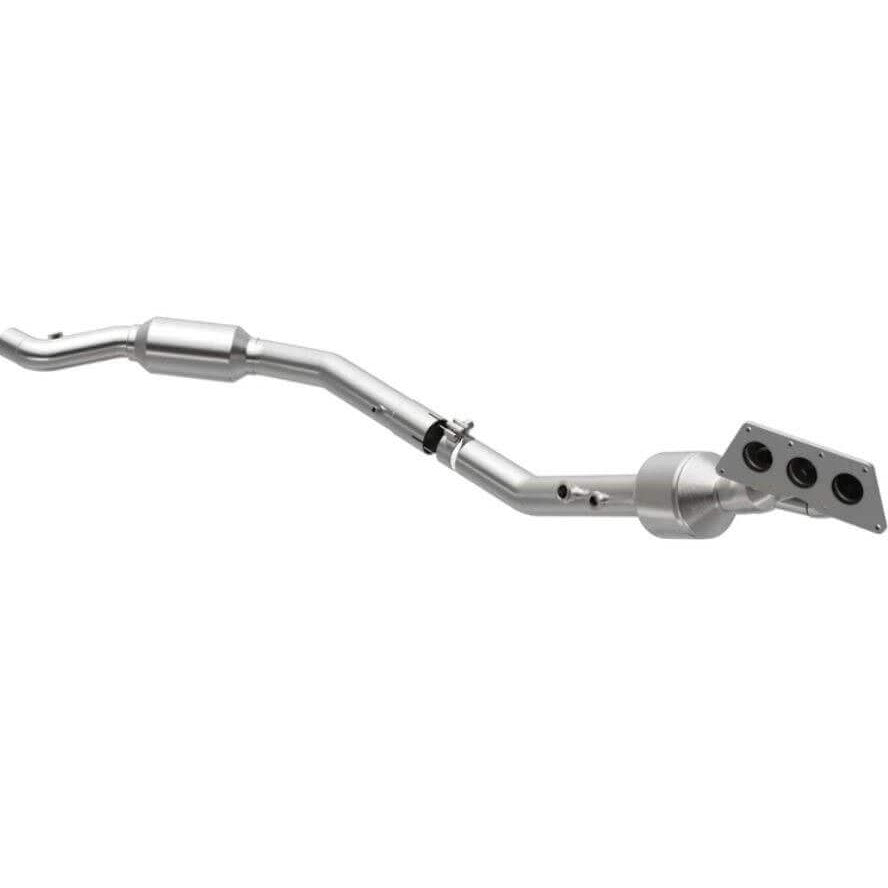 MagnaFlow 22-068 OEM Grade Direct Fit Catalytic Converter