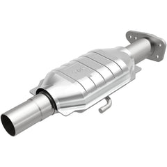 MagnaFlow 3322447 California Direct Fit Catalytic Converter (2.5" ID/2.5" OD)